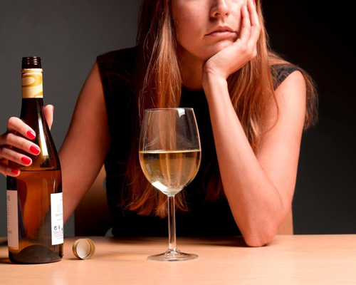 Анонимное лечение женского алкоголизма в Мамоново
